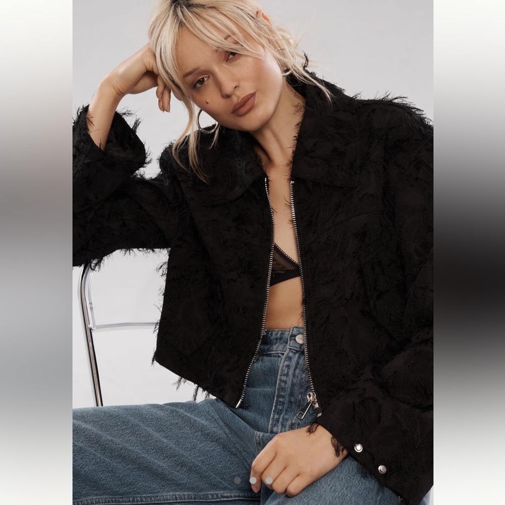 ANTHROPOLOGIE Cropped Textured Jacket in Black